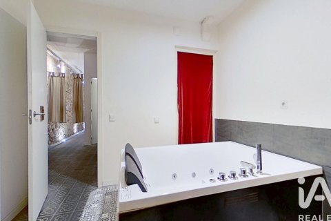 Commercial property à vendre à Barcelona, Espagne, 3 chambres, 153 m2 No. 172907 - photo 18
