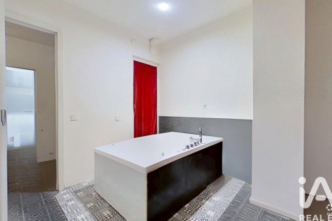 Commercial property à vendre à Barcelona, Espagne, 3 chambres, 153 m2 No. 172907 - photo 19