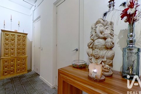 Commercial property à vendre à Barcelona, Espagne, 3 chambres, 153 m2 No. 172907 - photo 24