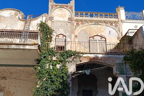 Casa adosada en venta en El Vendrell, Tarragona, España 4 dormitorios, 248 m2 No. 172903 - foto 2