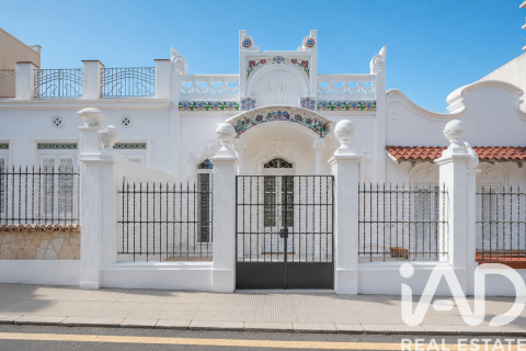 Casa adosada en venta en El Vendrell, Tarragona, España 4 dormitorios, 248 m2 No. 172903 - foto 7