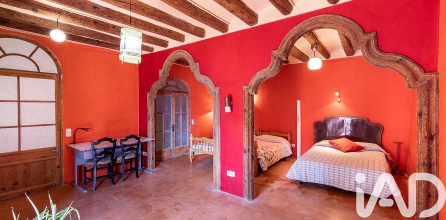 Casa a Santa Coloma de Queralt, Tarragona, Spagna 7 camere da letto, 672 mq. N° 172909