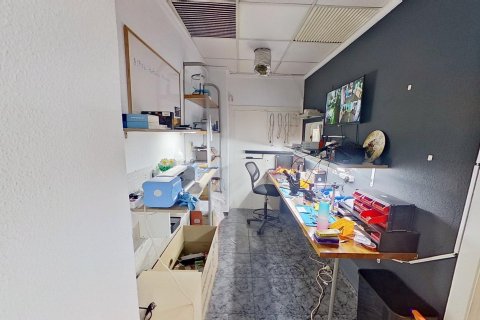 Office for rent in Torrevieja, Alicante, Spain 3 bedrooms, 110 sq.m. No. 168874 - photo 11