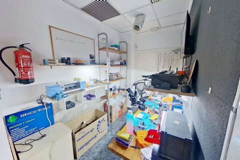 Office for rent in Torrevieja, Alicante, Spain 3 bedrooms, 110 sq.m. No. 168874 - photo 10