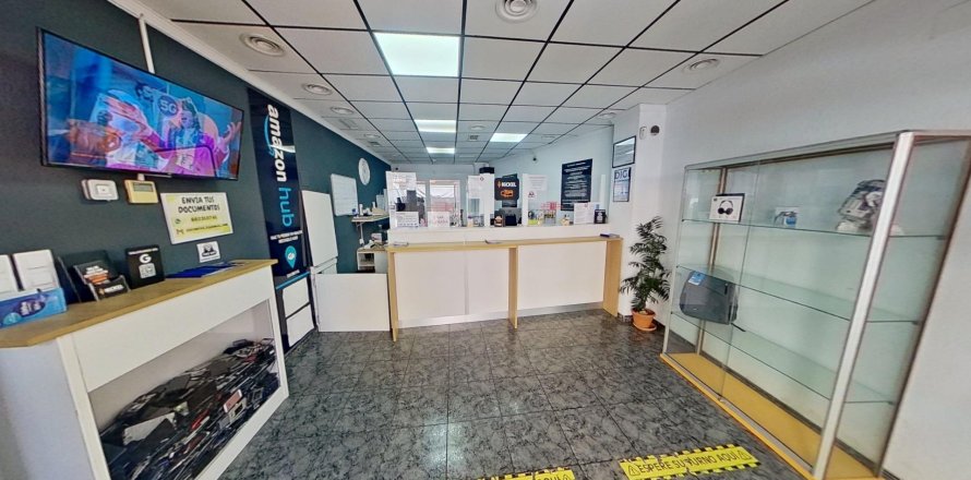 Office in Torrevieja, Alicante, Spain 3 bedrooms, 110 sq.m. No. 168874