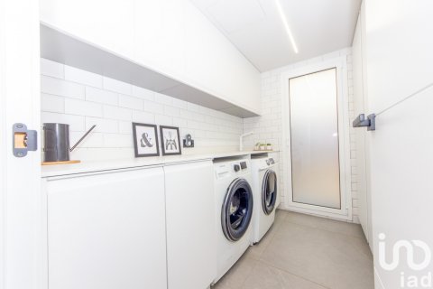 Продажа дома в Сан-Андреу-де-Льяванерес, Барселона, Испания 3 спальни, 341м2 №153787 - фото 13