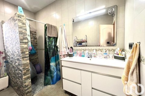 Talo myytävänä Sant Jaume d'Enveja, Tarragona, Espanja, 2 makuuhuonetta, 148 m2 No. 153791 - kuva 16