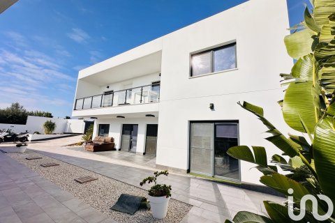 Hus till salu i Alicante, Spanien 5 sovrum, 343 kvm. Nr. 153786 - foto 6