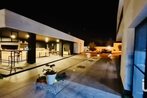 Hus till salu i Alicante, Spanien 5 sovrum, 343 kvm. Nr. 153786 - foto 12