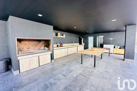 Hus till salu i Alicante, Spanien 5 sovrum, 343 kvm. Nr. 153786 - foto 9