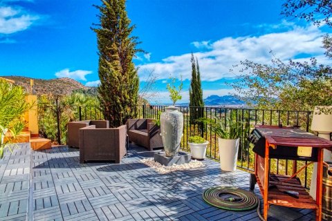 Продажа дома в Валенсия, Испания 3 спальни, 155м2 №153790 - фото 24