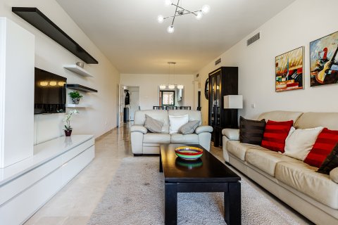 Apartment for rent Cancelada, Malaga, Spain 2 bedrooms, 106 sq.m. No. 109722 - photo 9