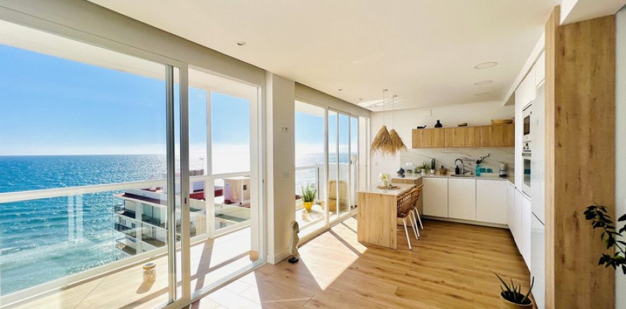 Penthouse Mijas Costa, Malaga, Spain 2 bedrooms, 66 sq.m. No. 109726
