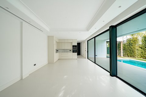 Huvila myytävänä Marbella, Malaga, Espanja, 4 makuuhuonetta, 434 m2 No. 109732 - kuva 11