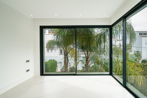 Huvila myytävänä Marbella, Malaga, Espanja, 4 makuuhuonetta, 434 m2 No. 109732 - kuva 25
