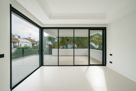 Huvila myytävänä Marbella, Malaga, Espanja, 4 makuuhuonetta, 434 m2 No. 109732 - kuva 27