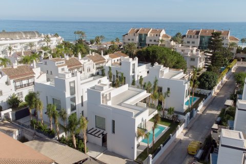 Huvila myytävänä Marbella, Malaga, Espanja, 4 makuuhuonetta, 434 m2 No. 109732 - kuva 1