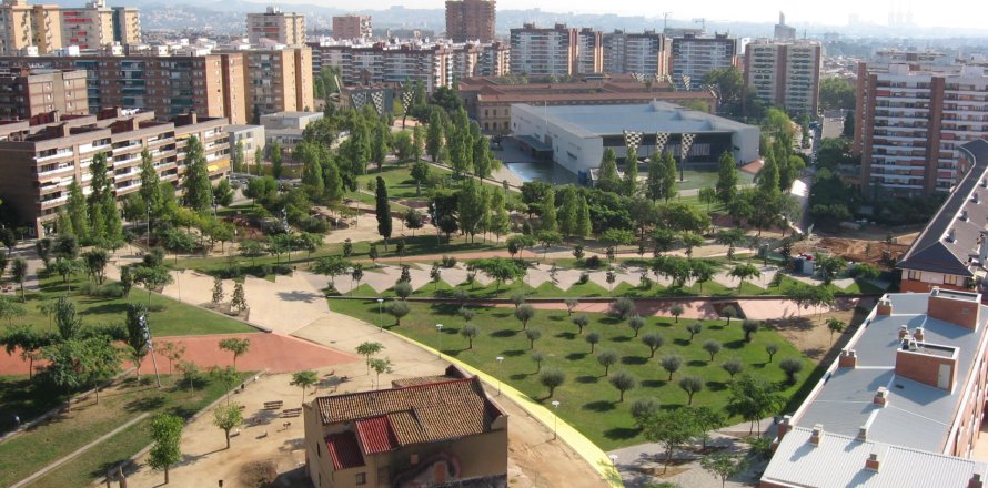 Apartment à Barcelona, Espagne No. 141139
