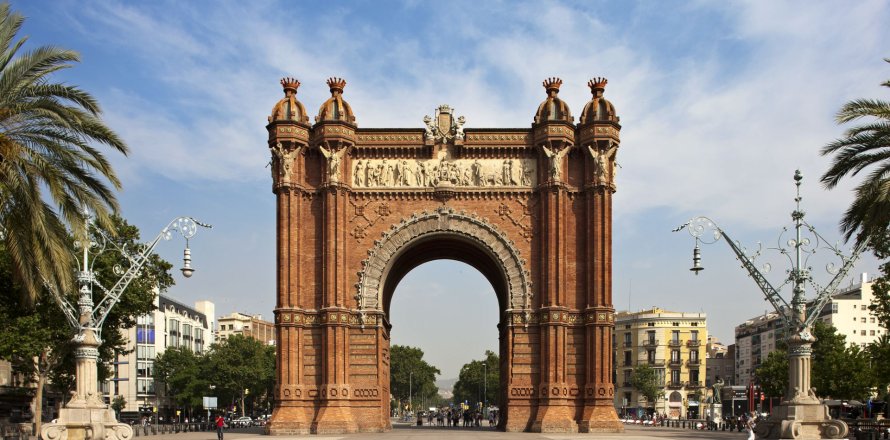 Apartment à Barcelona, Espagne No. 141137