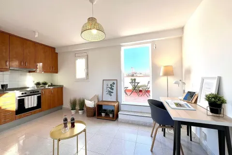 Huoneisto myytävänä Barcelona, Espanja, 1 makuuhuone, No. 141143 - kuva 3