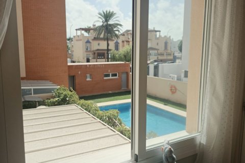 Lägenhet till salu i Puerto Real, Cadiz, Spanien 3 sovrum, 89 kvm. Nr. 194361 - foto 24