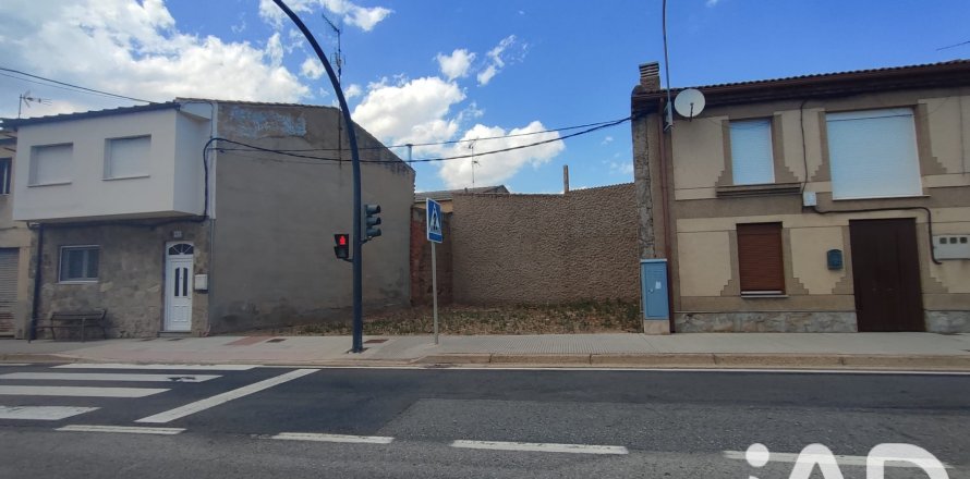Land plot à Santa Marina del Rey, Leon, Espagne 111 m2 No. 194362