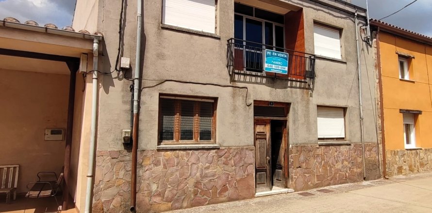 Villa en Santa Marina del Rey, León, España 2 dormitorios, 151 m2 No. 194365