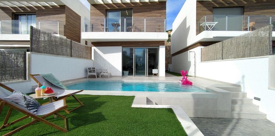 Villa Villamartin, Alicante, Spain 3 bedrooms, 185 sq.m. No. 137077