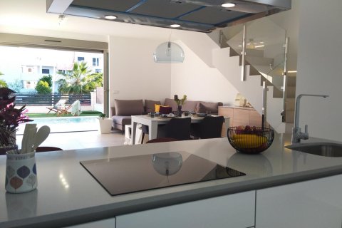 Villa for sale Villamartin, Alicante, Spain 3 bedrooms, 185 sq.m. No. 137077 - photo 4