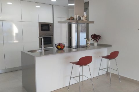 Villa for sale Villamartin, Alicante, Spain 3 bedrooms, 185 sq.m. No. 137077 - photo 3
