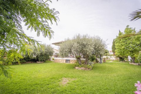 House for sale in Coma-Ruga, Tarragona, Spain 4 bedrooms, 217 sq.m. No. 140740 - photo 1
