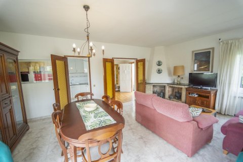 House for sale in Coma-Ruga, Tarragona, Spain 4 bedrooms, 217 sq.m. No. 140740 - photo 14