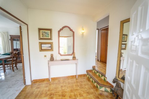 House for sale in Coma-Ruga, Tarragona, Spain 4 bedrooms, 217 sq.m. No. 140740 - photo 10