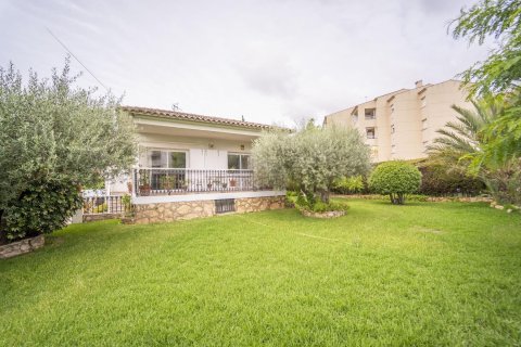 House for sale in Coma-Ruga, Tarragona, Spain 4 bedrooms, 217 sq.m. No. 140740 - photo 5