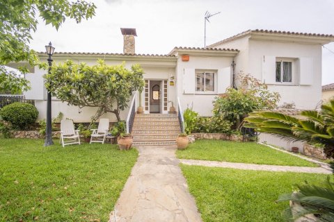 House for sale in Coma-Ruga, Tarragona, Spain 4 bedrooms, 217 sq.m. No. 140740 - photo 9