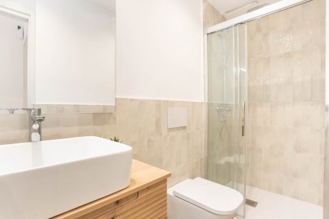 Apartamento en venta en Barcelona, España 3 dormitorios, 54 m2 No. 140742 - foto 22