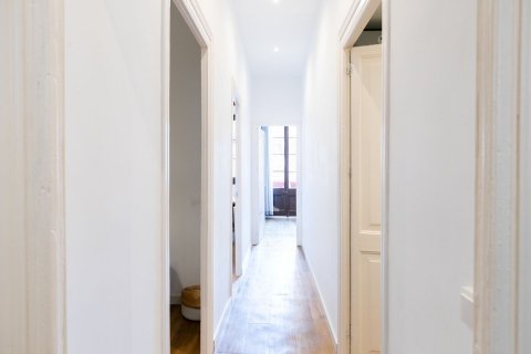 Apartment à vendre à Barcelona, Espagne, 2 chambres, 68 m2 No. 140741 - photo 10