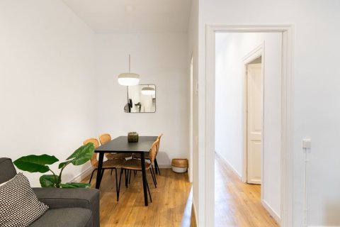 Apartment à vendre à Barcelona, Espagne, 2 chambres, 68 m2 No. 140741 - photo 3