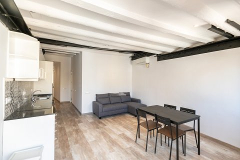 Apartment à vendre à Barcelona, Espagne, 2 chambres, 73 m2 No. 140743 - photo 6