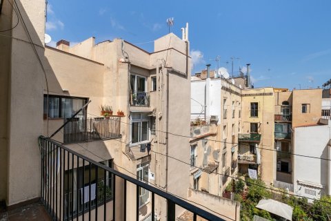 Apartment à vendre à Barcelona, Espagne, 2 chambres, 73 m2 No. 140743 - photo 1