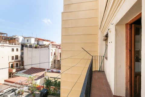 Apartment à vendre à Barcelona, Espagne, 2 chambres, 73 m2 No. 140743 - photo 3