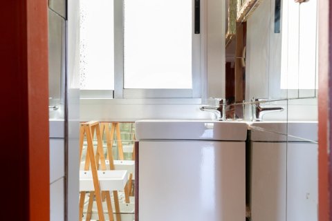 Apartment à vendre à Barcelona, Espagne, 2 chambres, 51 m2 No. 140744 - photo 21