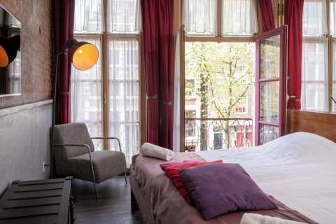 Lokal usługowy w Barcelona, Hiszpania 2000 mkw. nr 140739 – zdjęcie 1