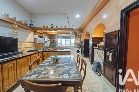 Lägenhet till salu i San Fernando, Cadiz, Spanien 4 sovrum, 384 kvm. Nr. 152880 - foto 11