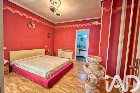 Продажа виллы в Вильяканас, Толедо, Испания 4 спальни, 314м2 №152878 - фото 17