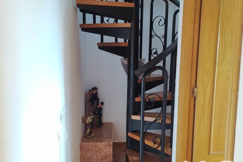 Talo myytävänä Font-rubi, Barcelona, Espanja, 7 makuuhuonetta, 121 m2 No. 152882 - kuva 18