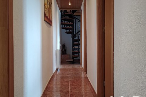 Talo myytävänä Font-rubi, Barcelona, Espanja, 7 makuuhuonetta, 121 m2 No. 152882 - kuva 19