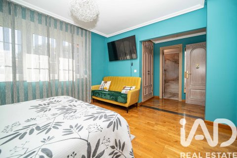 Talo myytävänä San Andres del Rabanedo, Leon, Espanja, 5 makuuhuonetta, 481 m2 No. 152879 - kuva 28