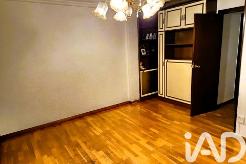 Продажа квартиры в Сарагоса, Испания 3 спальни, 97м2 №152710 - фото 23