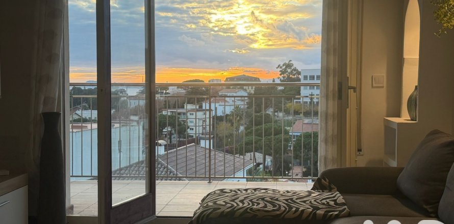 Apartament w El Masnou, Barcelona, Hiszpania 3 sypialnie, 100 mkw. nr 152714